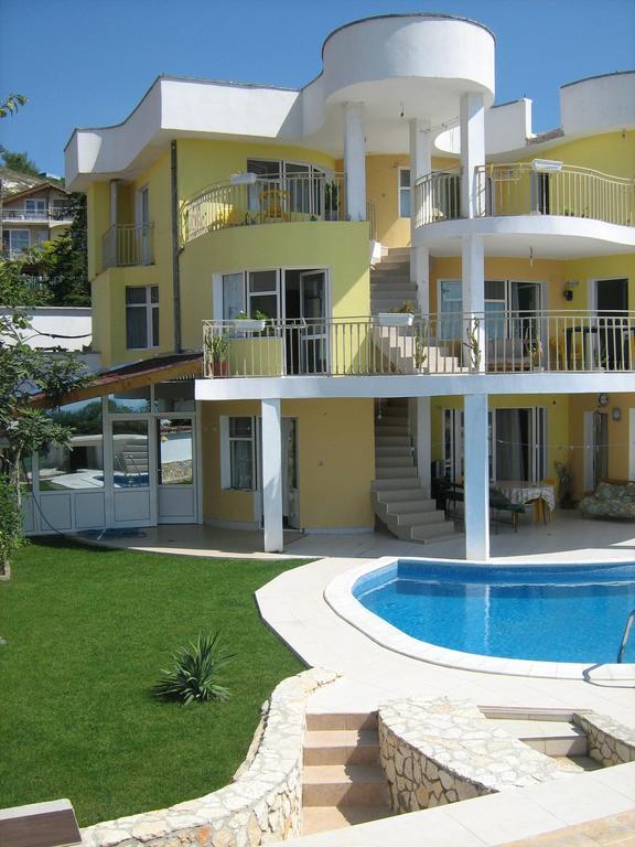 Eli Guest House Balchik Extérieur photo